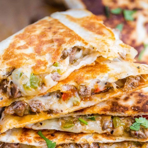 TAVUKLU QUESADILLA