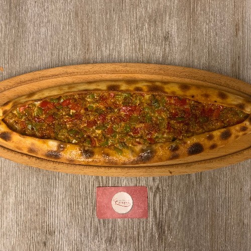 Kuşbaşılı Pide