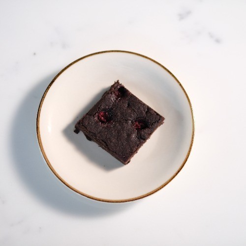 Vegan Vişneli Brownie