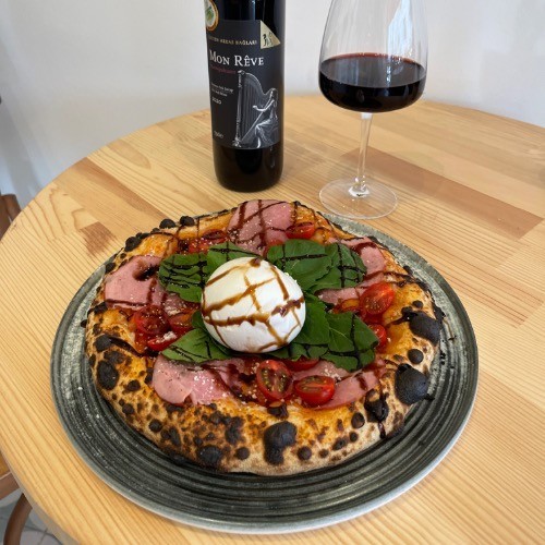 Burrata pizza