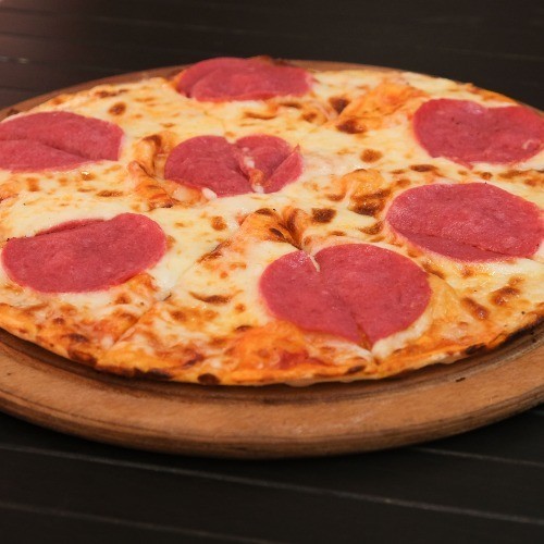 SALAMİ PİZZA