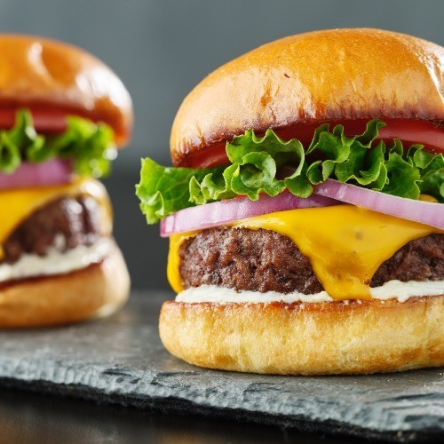 CHEDDAR PEYNİRLİ BURGER