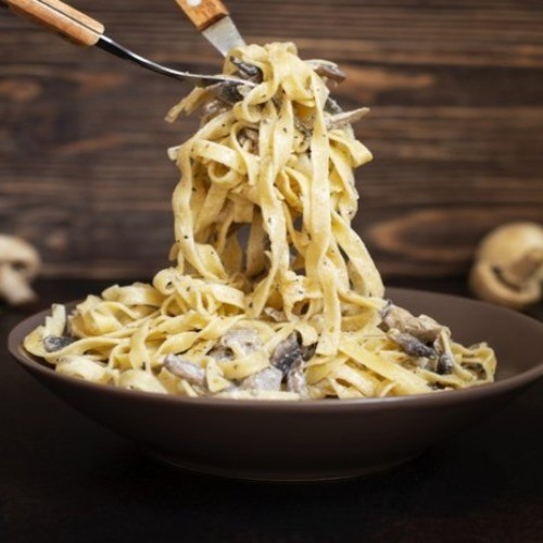 FETTUCİNİ ALFREDO