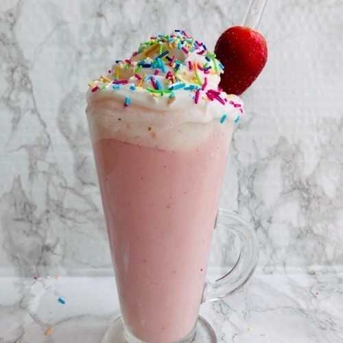 Çilek Milkshake