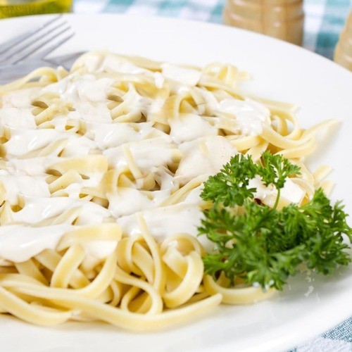 FETTUCİNİ ALFREDO