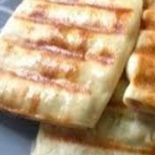 Gözlemeli Kaşarlı Tost